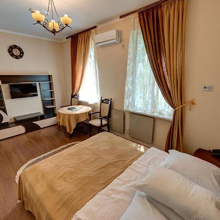 Aleksandria Hotel Kiev Extérieur photo
