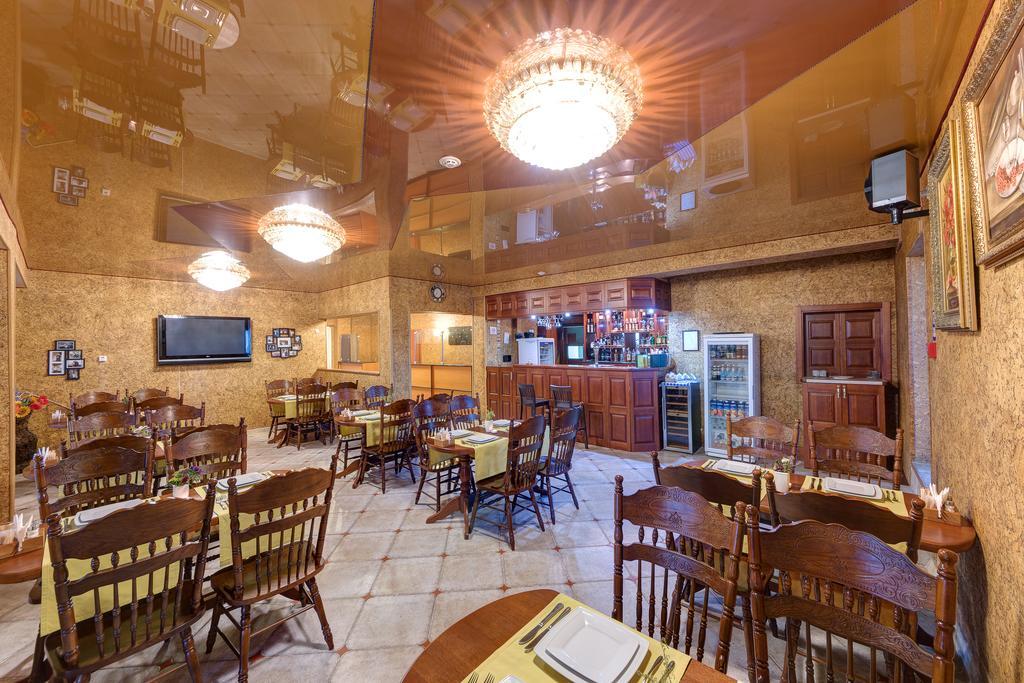 Aleksandria Hotel Kiev Extérieur photo