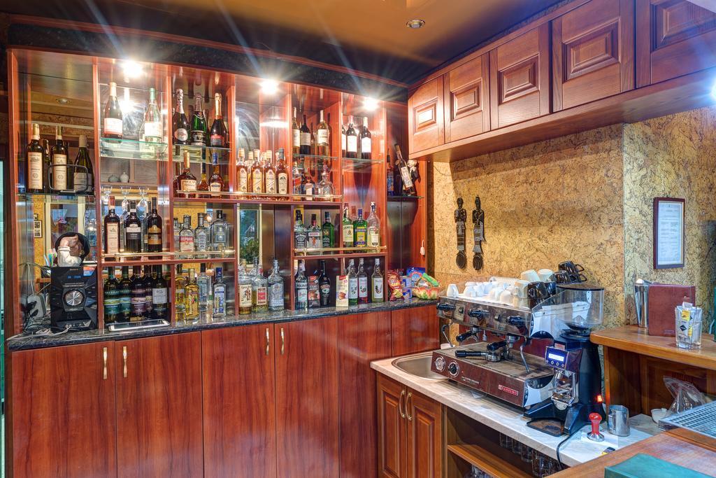 Aleksandria Hotel Kiev Extérieur photo