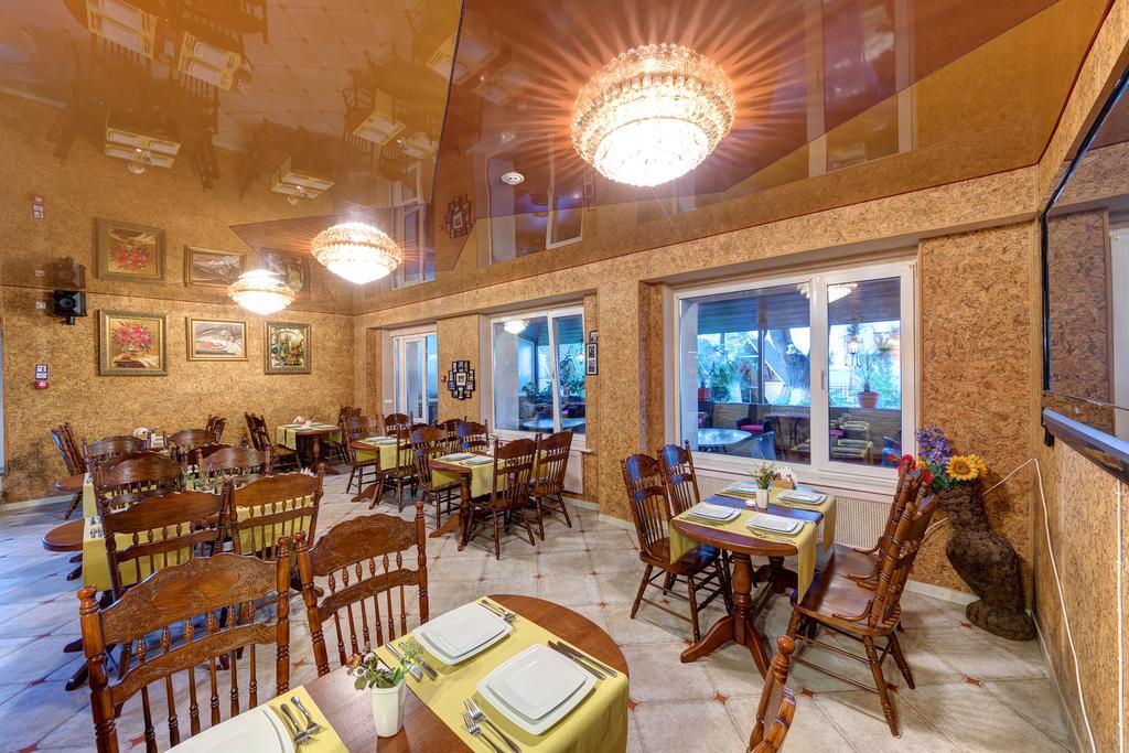 Aleksandria Hotel Kiev Extérieur photo