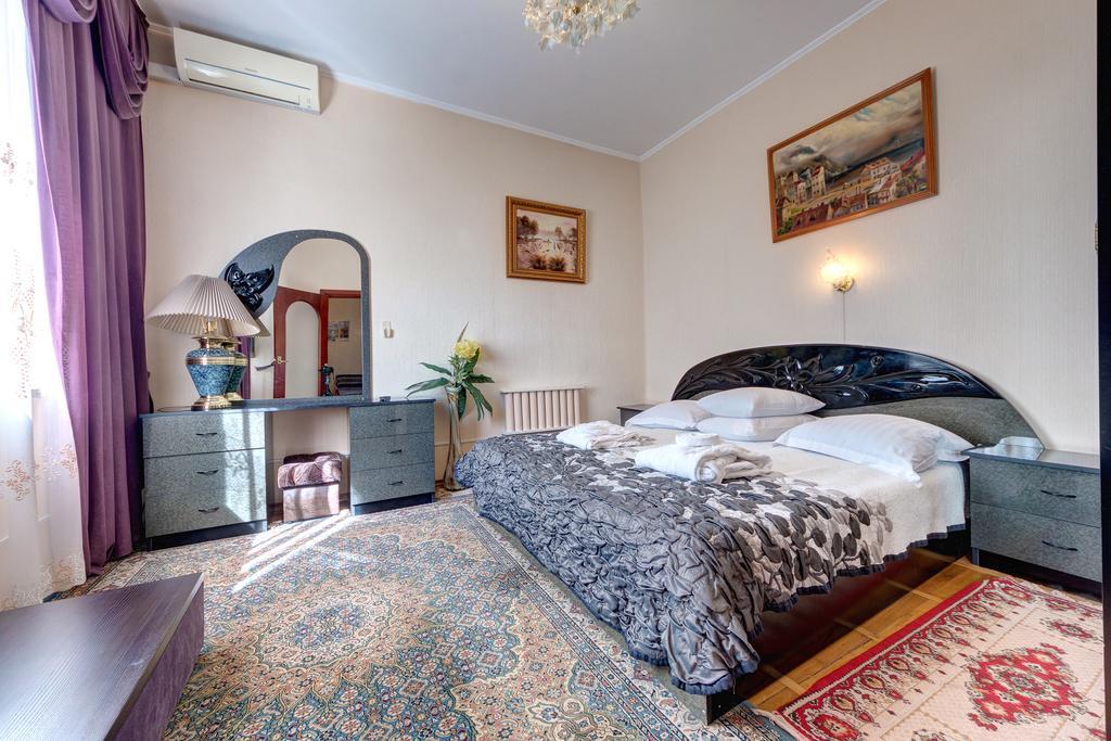 Aleksandria Hotel Kiev Extérieur photo