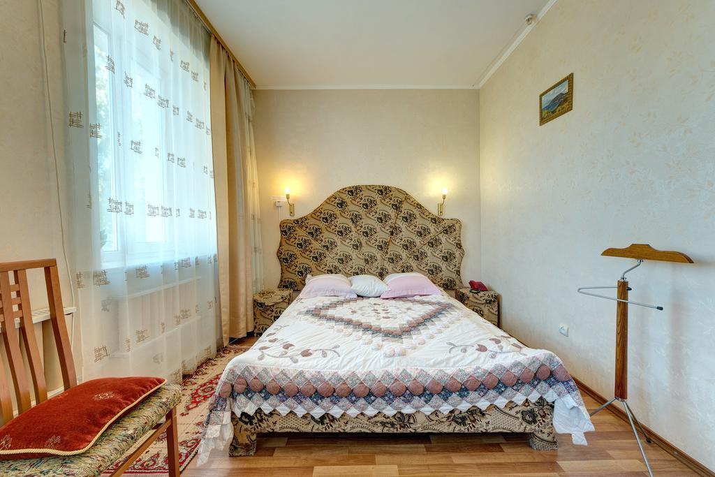 Aleksandria Hotel Kiev Extérieur photo
