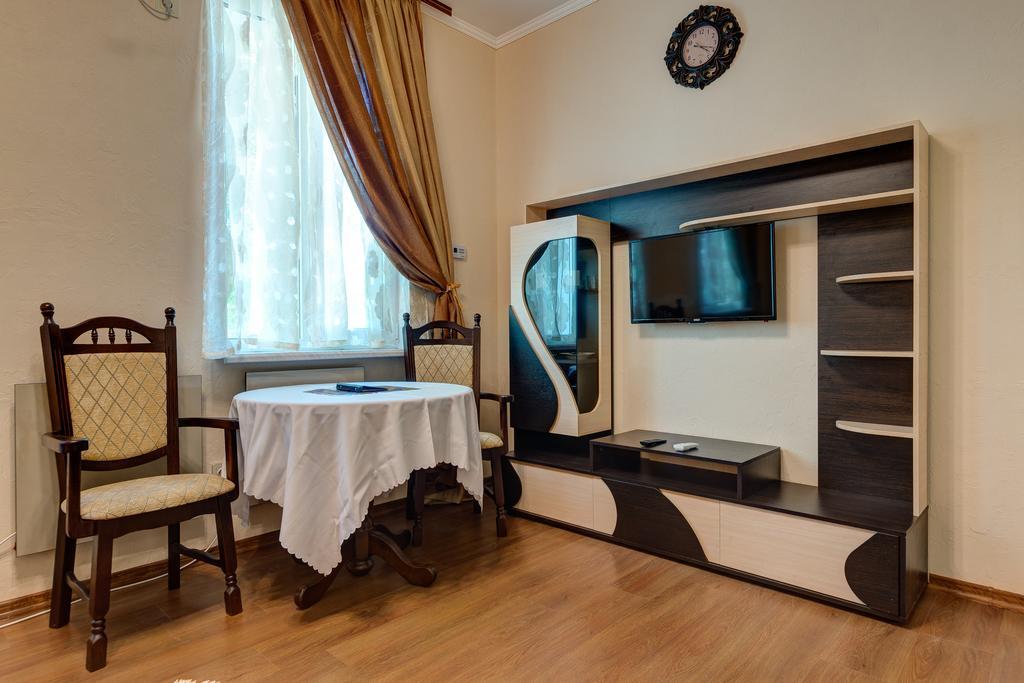 Aleksandria Hotel Kiev Extérieur photo