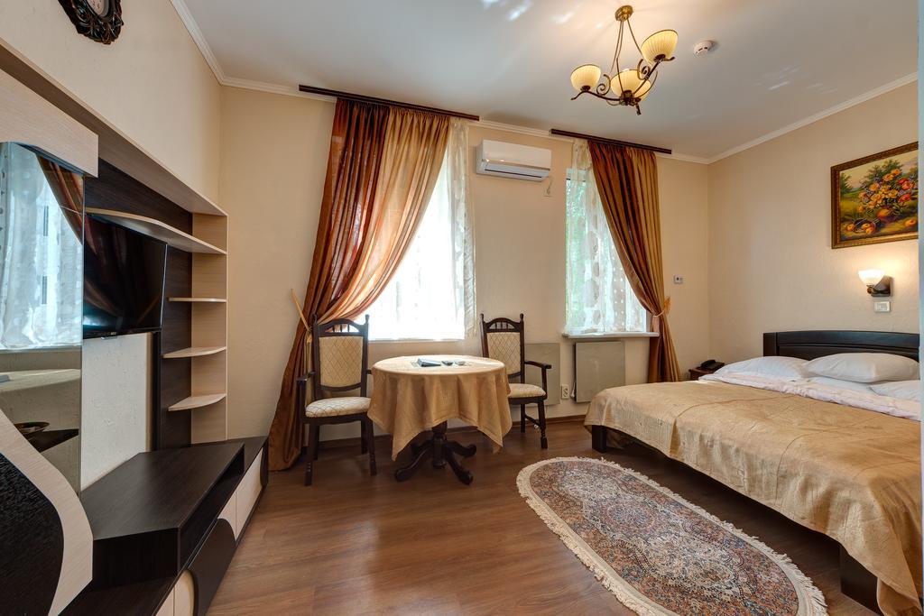 Aleksandria Hotel Kiev Extérieur photo